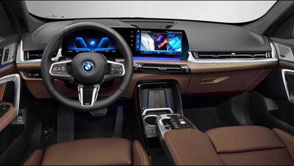 BMW iX1