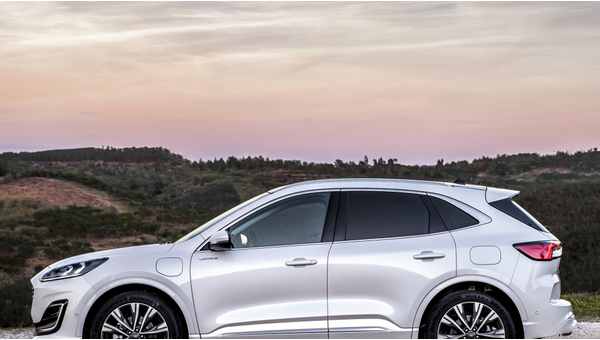 ford_kuga_vignale_plug-in_hybrid_3_0264031d13290e37.jpg