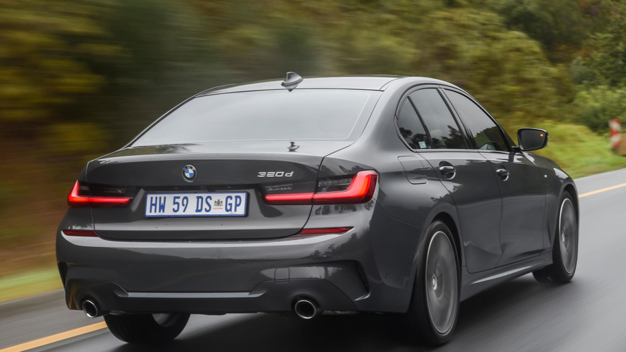 bmw_320d_m_sport_45_00a201a20c0908a9.jpg