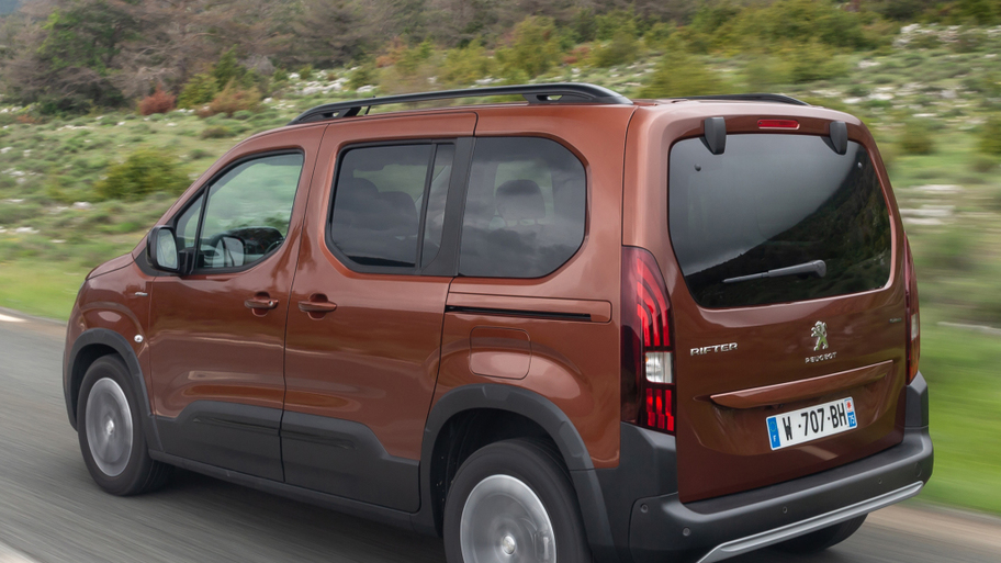 peugeot_rifter_gt_line_4_02fa02bd08c0068f.jpg