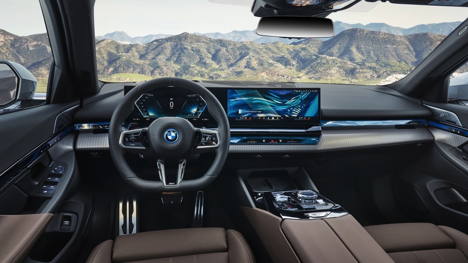 BMW i5 Sedan