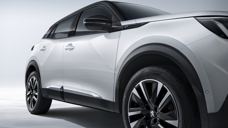 peugeot_e-2008_2.jpg