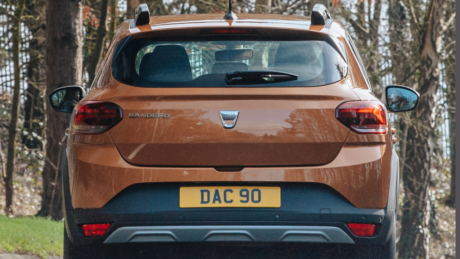 dacia_sandero_stepway_392_03230647087d066e.jpg