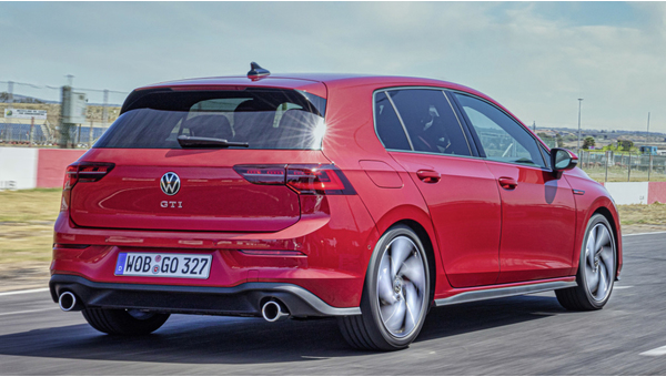 volkswagen_golf_gti_34_007603b808040577.jpg