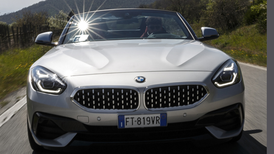 bmw_z4_sdrive20i_57_0502041e05990450.jpg