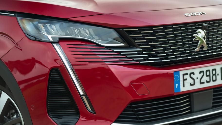 peugeot_5008_700.jpg