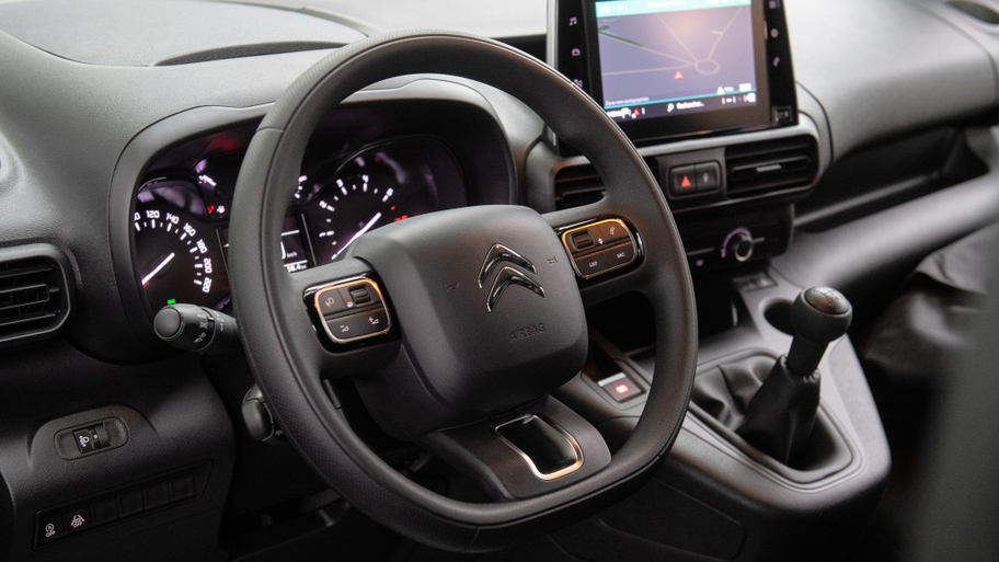 citroen_berlingo_van_215.jpg