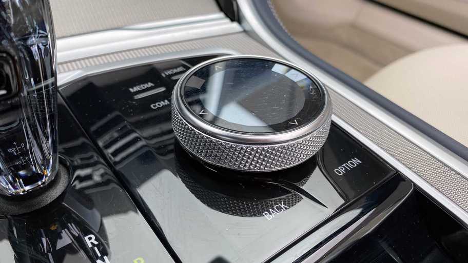 2020-bmw-840i-convertible (18).jpg