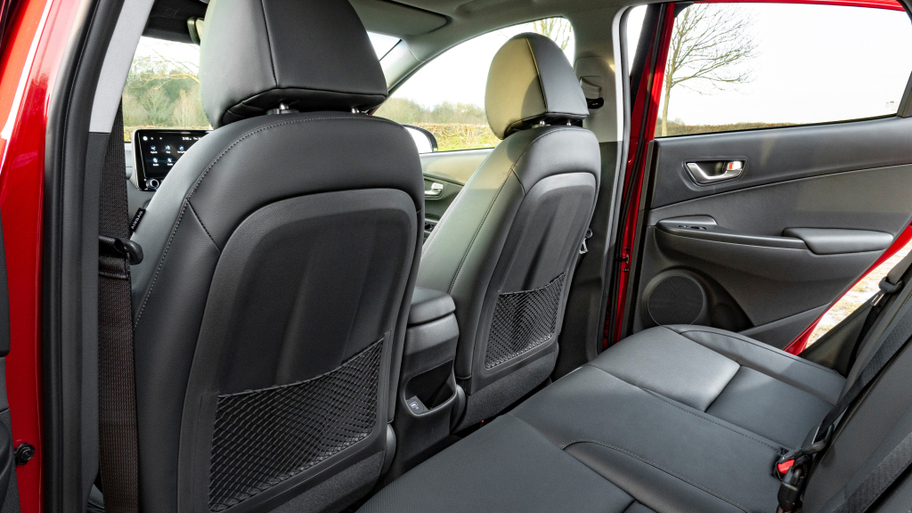 hyundai_kona_hybrid_16.jpg