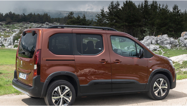 peugeot_rifter_gt_line_14_0534037e0682046f.jpg