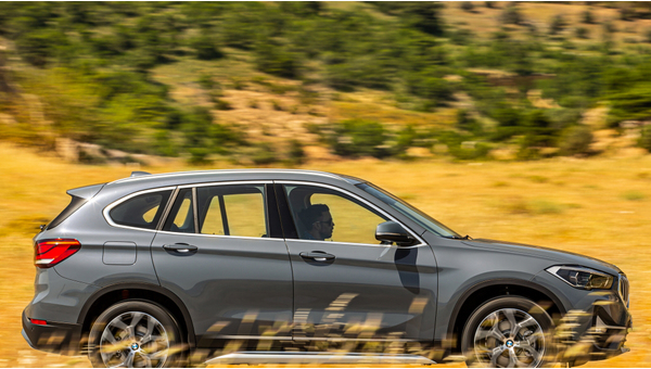 bmw_x1_xdrive25e_xline_01a700e50cc20896.jpg