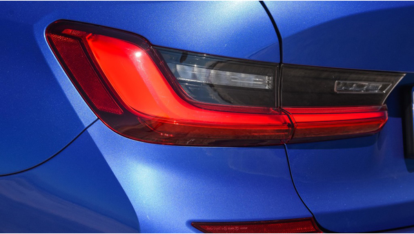 bmw_330i_m_sport_687.jpg