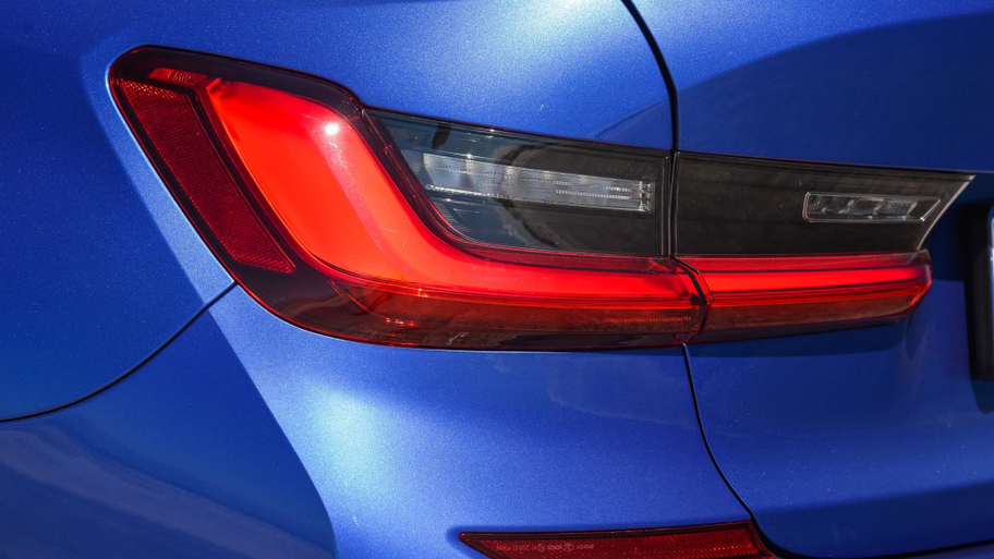 bmw_330i_m_sport_687.jpg