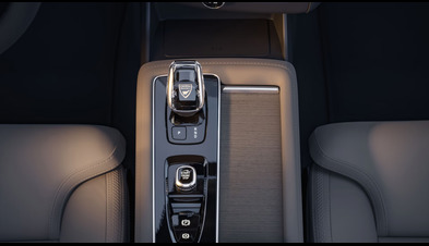 Volvo XC 90 iç görünüm vites