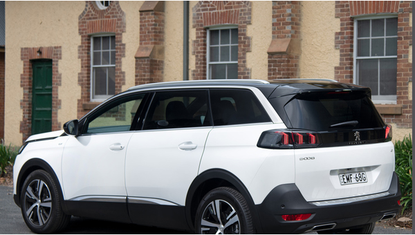 peugeot_5008_gt_51_02f00101143c0f48.jpg