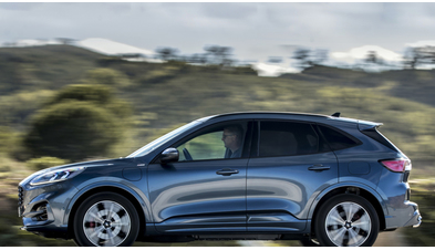 ford_kuga_st-line_x_plug-in_hybrid_34_01e000ea0c960963.jpg