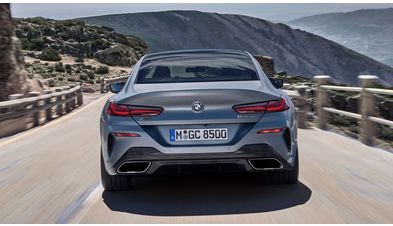 BMW 8 Serisi (13).jpg