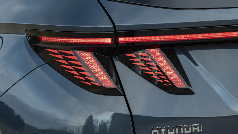 hyundai_tucson_hybrid_448.jpg