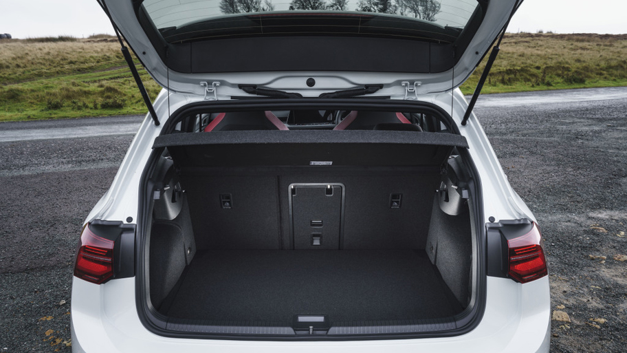 volkswagen_golf_gti_39.jpg