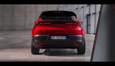 Alfa Romeo Junior Dış Arka