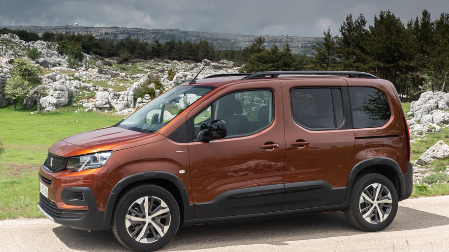 peugeot_rifter_gt_line_35_044e0364075304ec.jpg