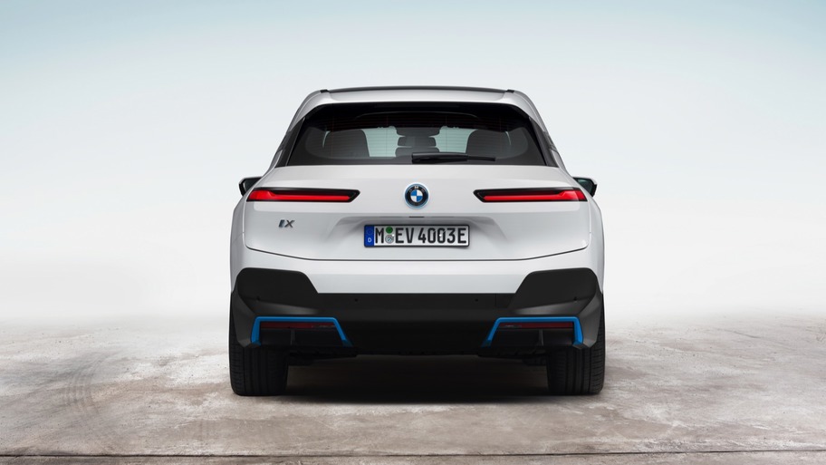 BMW İX