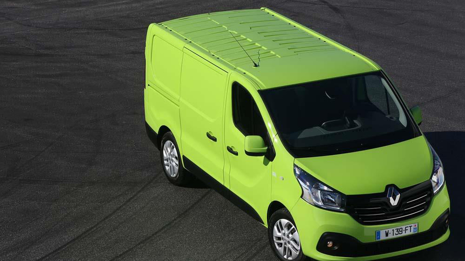 renault-trafic-panelvan (4).jpg