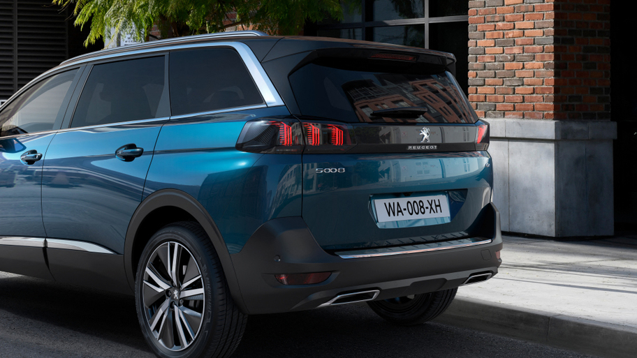 peugeot_5008_gt_726.jpg