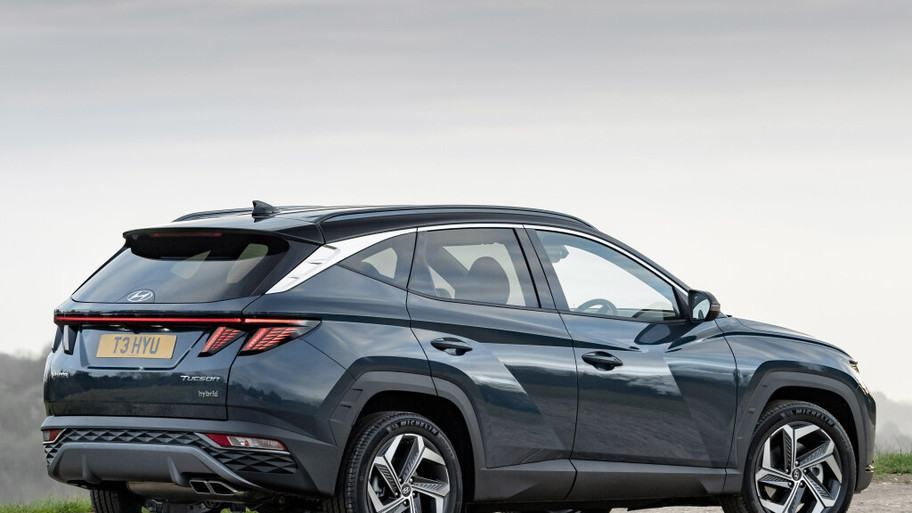 hyundai_tucson_hybrid_77_021b00980fd80bdb.jpg