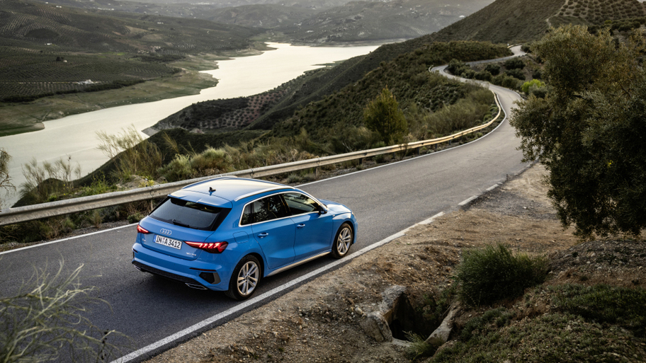 audi_a3_sportback_30_tdi_s_line_350.jpg