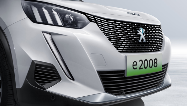 peugeot_e-2008_3.jpg