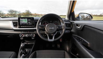 kia_stonic_4.jpg
