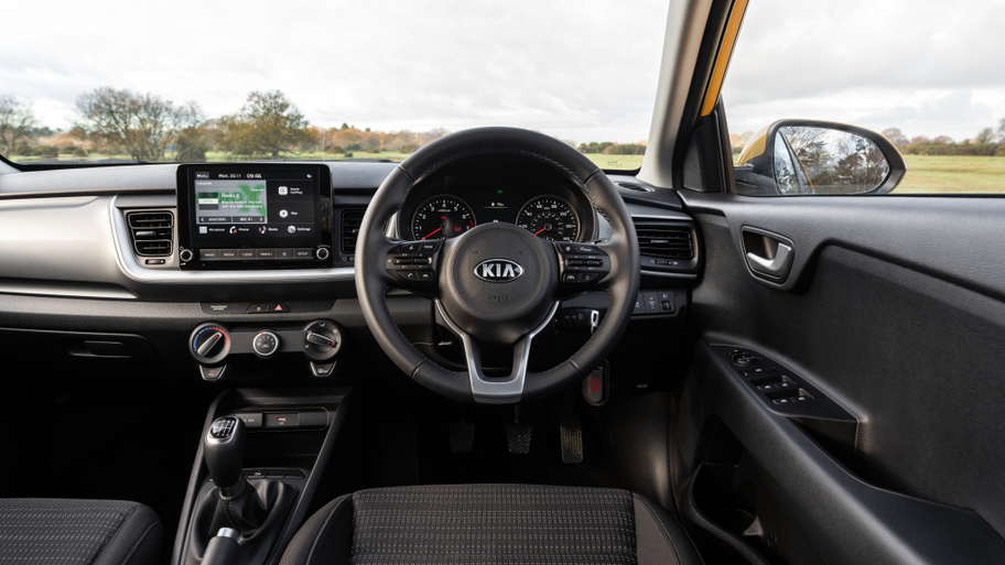 kia_stonic_4.jpg