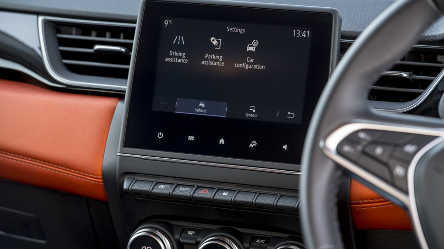 renault_captur_iconic_86.jpg