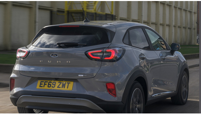ford_puma_titanium_10_04b505290b450886.jpg