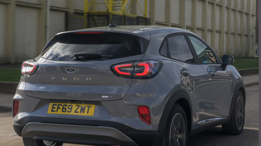 ford_puma_titanium_10_04b505290b450886.jpg