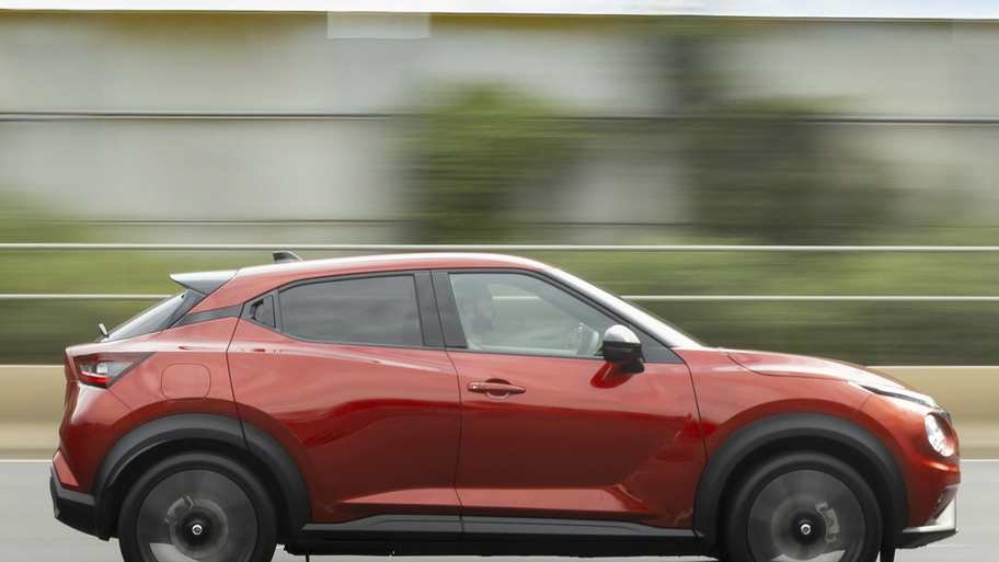 nissan_juke_ti_1_066404dd08ba0671.jpg