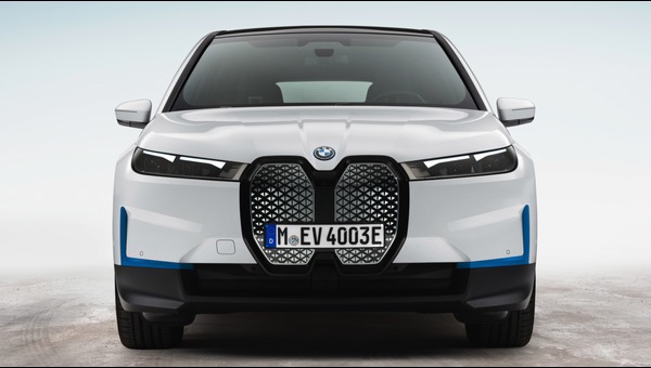 BMW İX