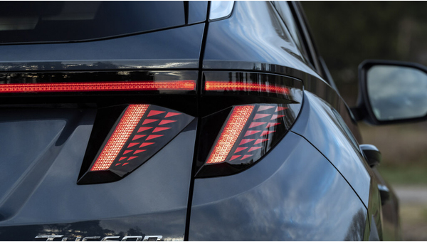 hyundai_tucson_hybrid_20.jpg