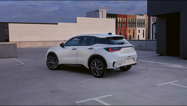 Lexus LBX