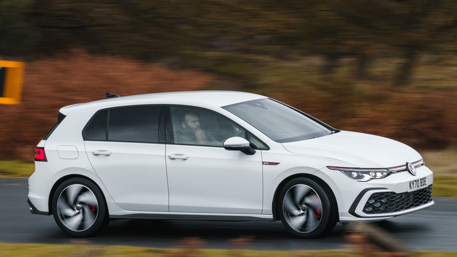 volkswagen_golf_gti_67_071305a10b540790.jpg