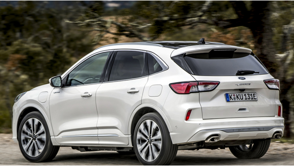 ford_kuga_vignale_plug-in_hybrid_62_022601590eb409c6.jpg