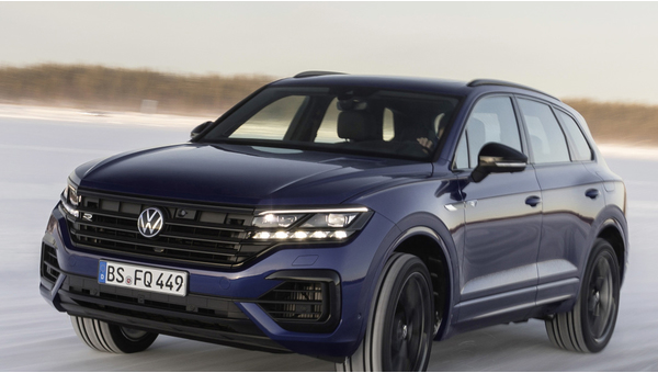 volkswagen_touareg_r_0a6d06870a4107a1.jpg