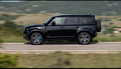 Land Rover Defender 110