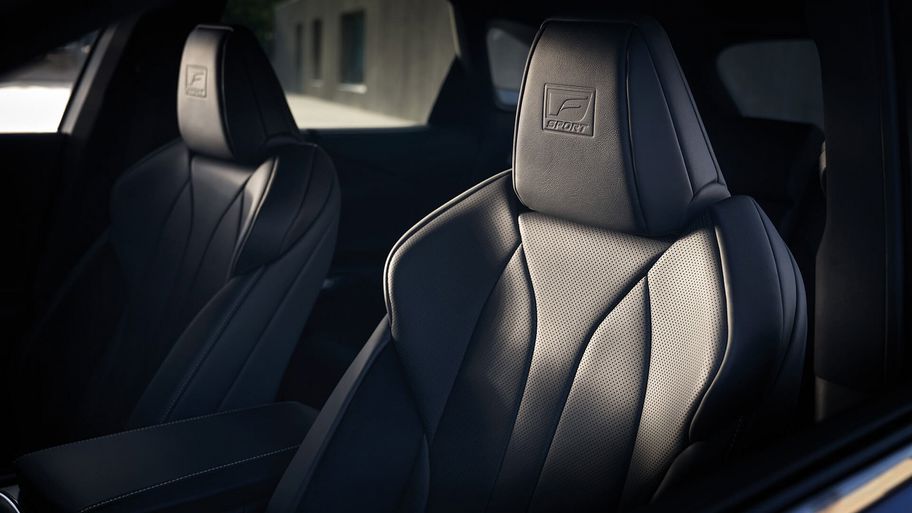 Lexus RX Serisi iç görünüm