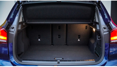 bmw_x1_sdrive18i_10.jpg