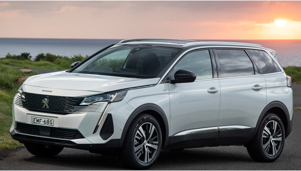 peugeot_5008_gt_943_03e7024113420d10.jpg