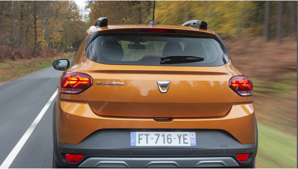 dacia_sandero_stepway_642_03fd039b0a8f07f3.jpg