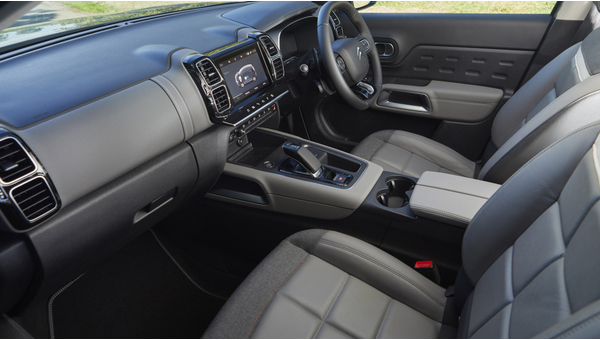 citroen_c5_aircross_suv_hybrid_98.jpg