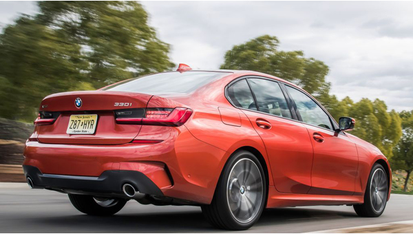 bmw_330i_m_sport_xdrive_37_02e6025d14100dd8.jpg